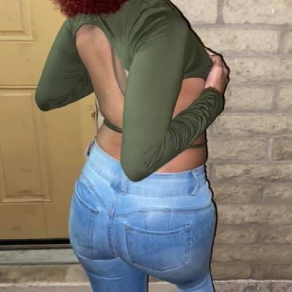 Cute shitt💚 - Picture 3 of 3